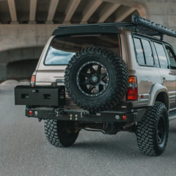 REAR BAR LC80 SERIES WITH SINGLE JERRY CAN AND SINGLE TIRE CARRIERS - BW80-4134